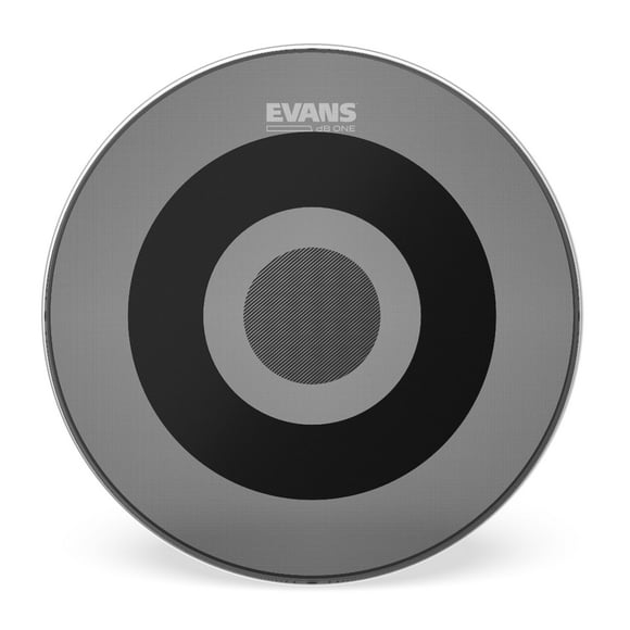 La batería de bajo Evans dB One de Drum Heads de 22 pulgadas reduce el volumen