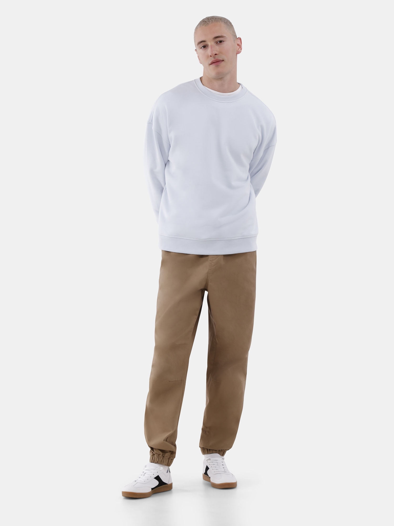 No Boundaries All Gender Soft Fleece Crewneck Sweatshirt with Long Sleeves,  Men's Sizes XS-5XL