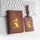 thumbnail image 4 of Accesorios de viaje elegantes para trotamundos Dúo de fundas para pasaporte y etiquetas para equipaje de cuero PU Geographic, 4 of 8