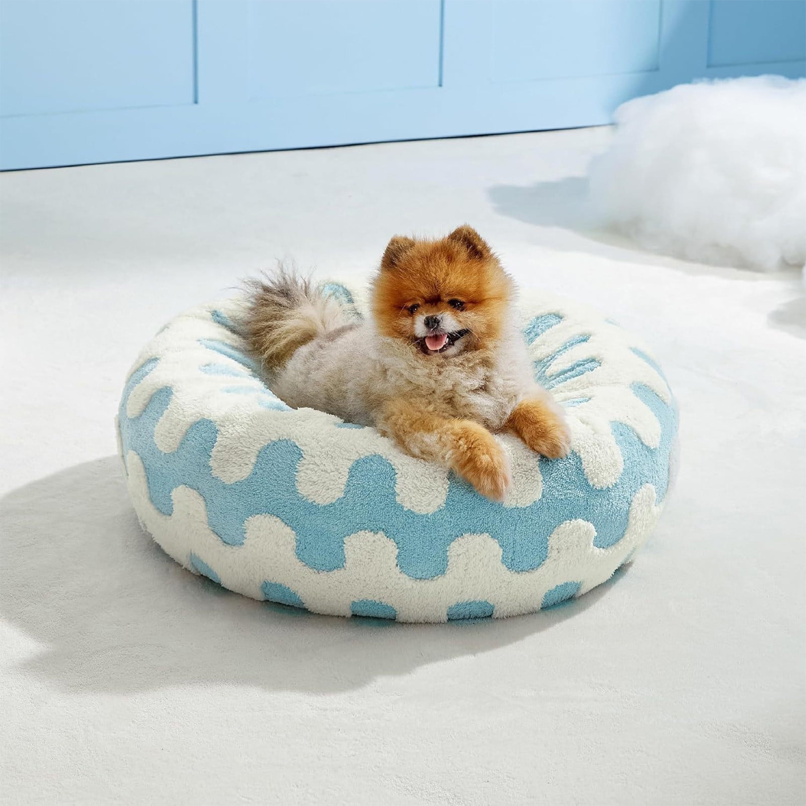 Donut Small Dog Bed - Round Cat Beds for Indoor Cats Calming Pet Beds, Cute Modern Beds with Jacquard Shaggy Plush & Anti Slip Bottom, 15.7 Inch Dia