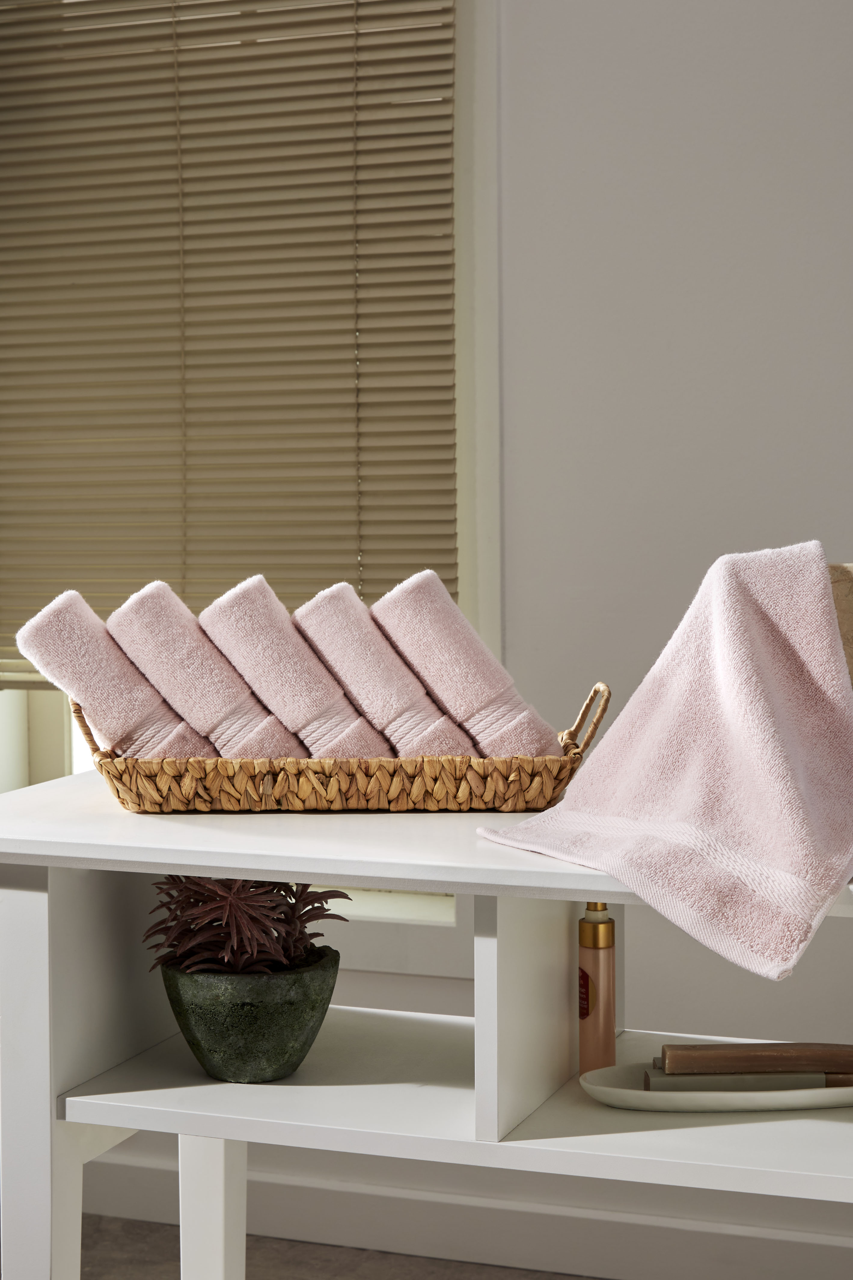 Ozdilek 6-Piece Washcloth Set 13x13 Bath Towels 100% Turkish Cotton, 600 GSM, Soft, Gentle on Sensitive Skin, Multi-Purpose Use, Washable, Reusable, Ideal for Baby Care & Spa 6 Towels  (Mauve Pink)