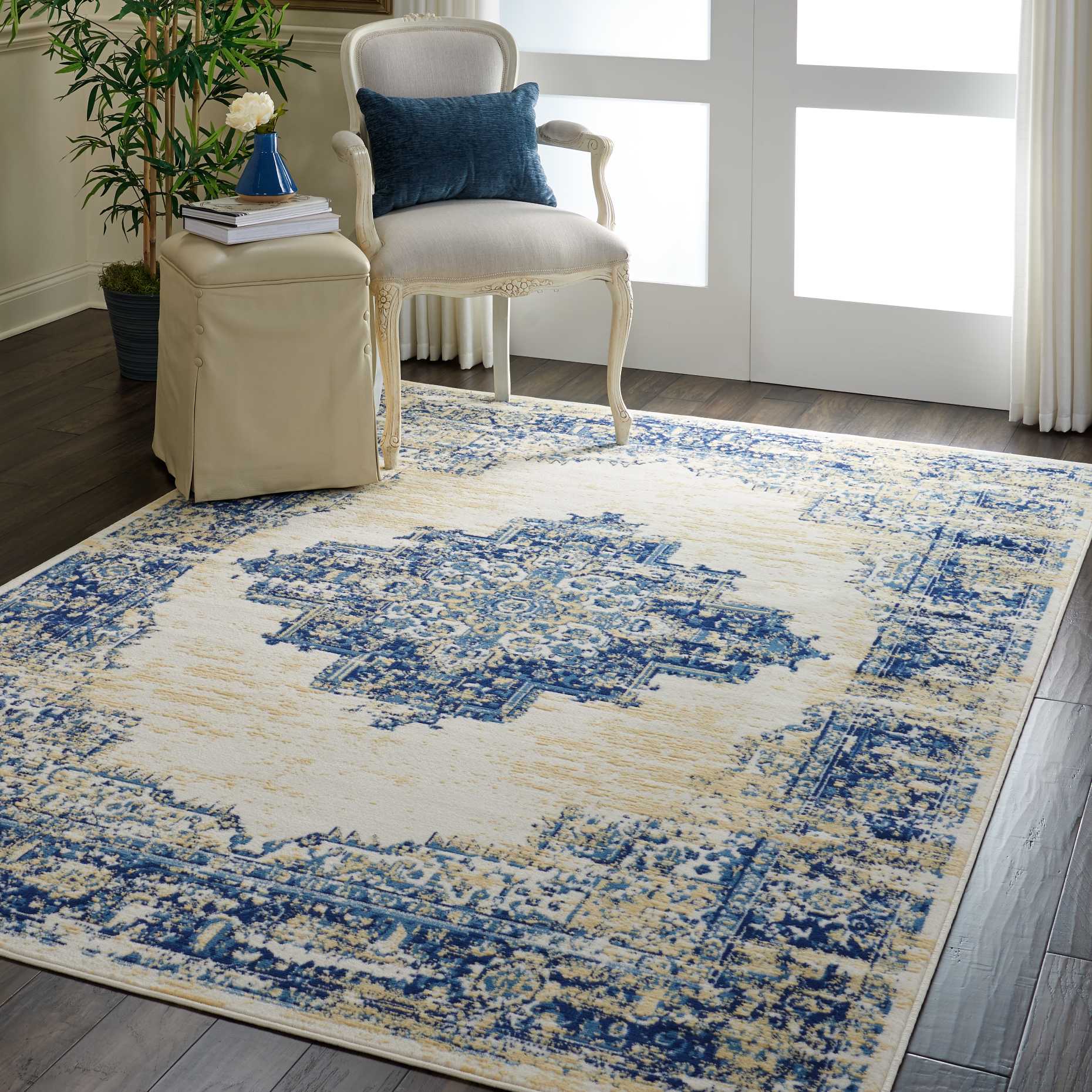 Desert Fields Contemporary Medallion Loomed Area Rug, 0.5' x 0.7'