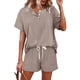 thumbnail image 2 of Conjunto informal de pantalones cortos y camiseta de manga corta para mujer, con cordón y botones, confeccionado en poliéster y spandex, ideal para yoga, footing y vacaciones., 2 of 5