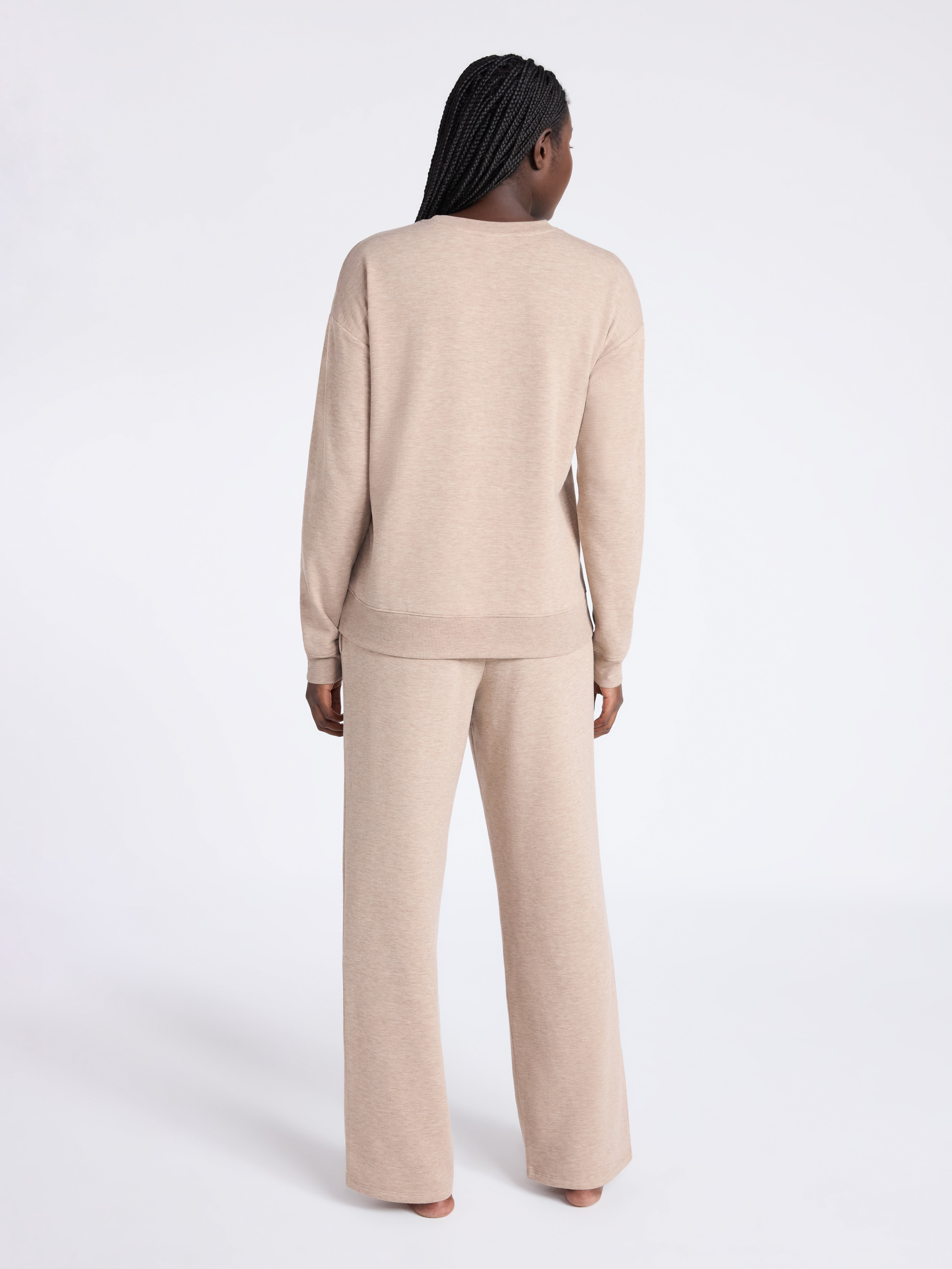 Joyspun Women's Fleece Long Sleeve Top and Straight Leg Pants Lounge Set, 2-Piece, Sizes XS-3X