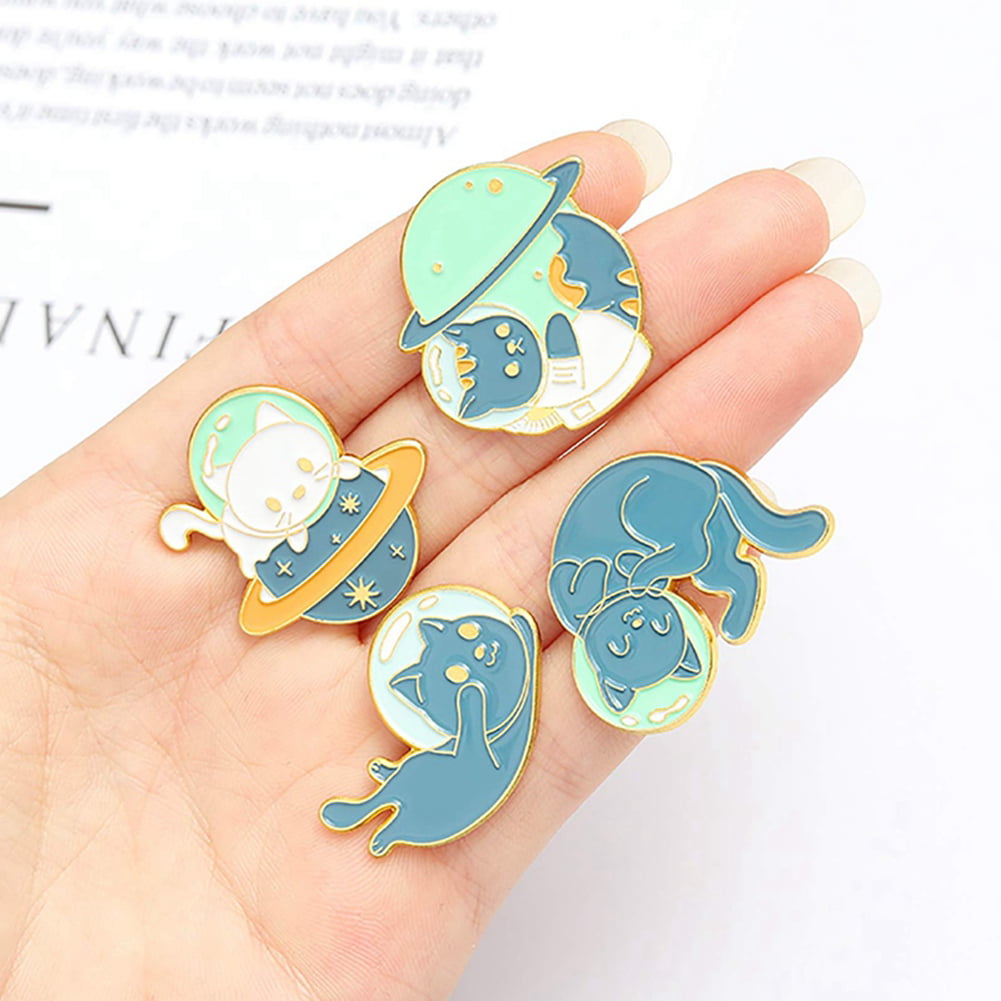Space Cat Enamel Pins Set,Cute Animal Astronaut Lapel Pins for Women Girl Cartoon Planet Brooch Pin for Jackets Backpack Accessory 