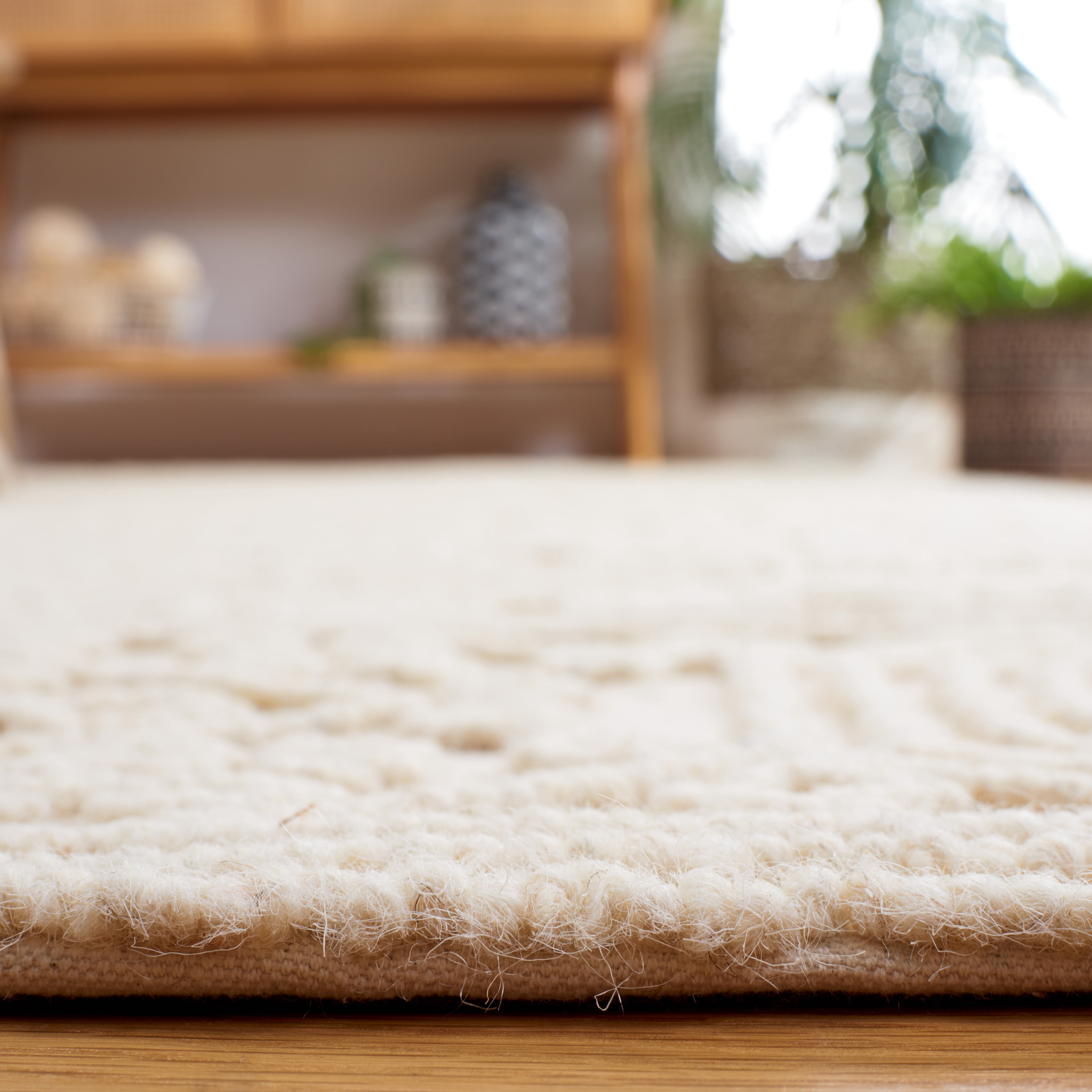 SAFAVIEH Trace Essex Abstract Area Rug, Ivory, 4' x 6'