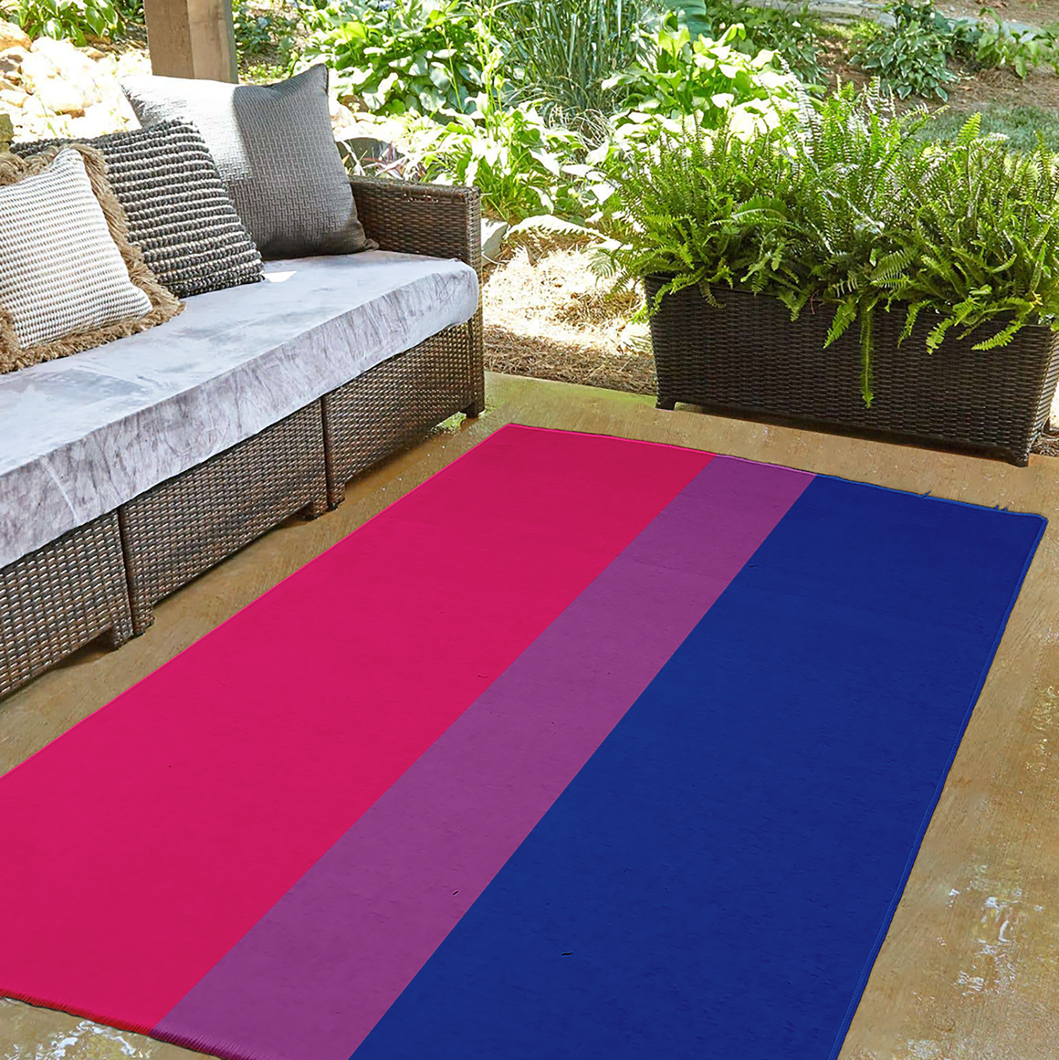 Simply Daisy 3' x 5' Bisexual Bisexual Chenille Indoor/Outdoor Rug