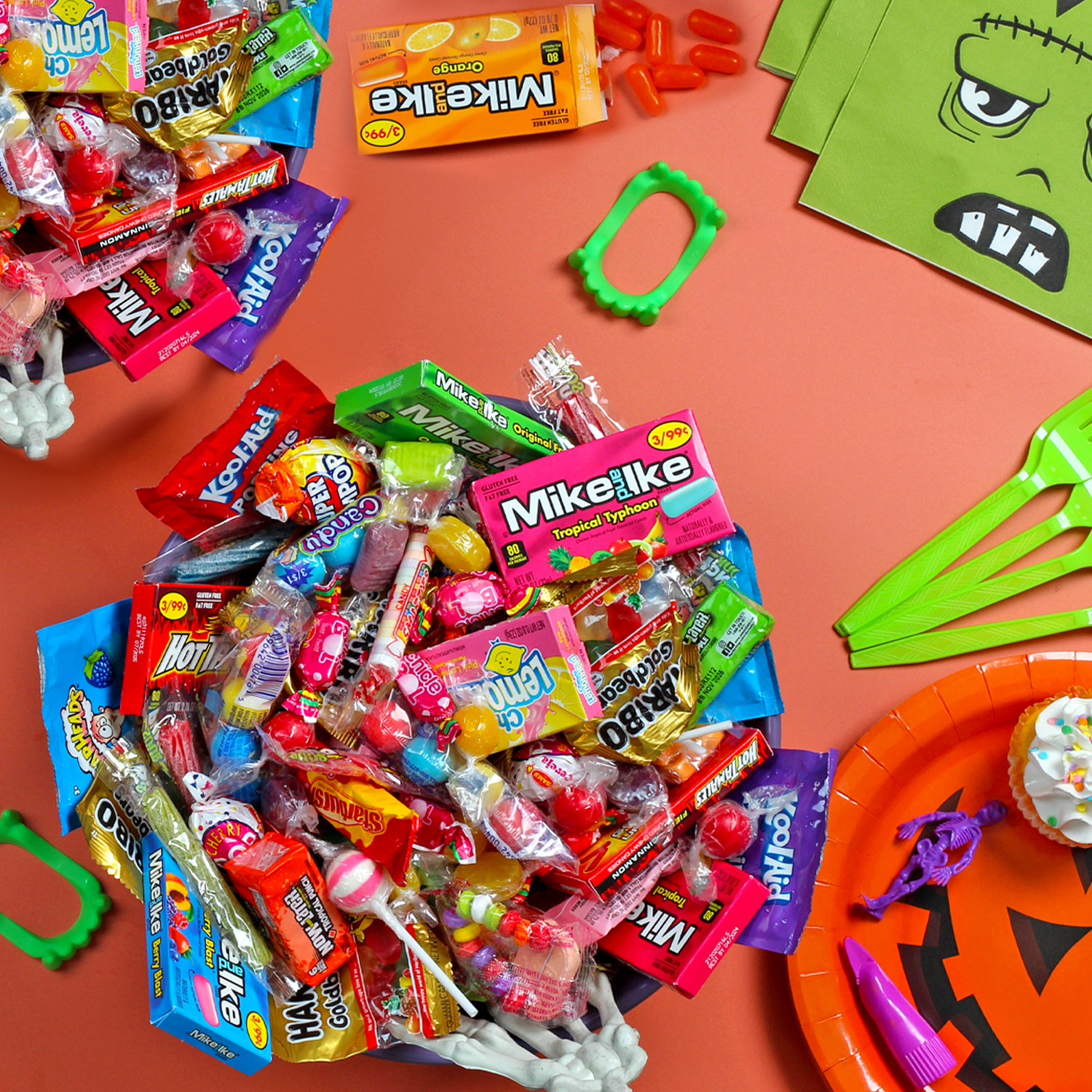 Assorted Bulk St. Patrick's Day Candy - 5 Pounds - Parade Throws - Piata Candies - Party Mix Variety - A Great Surprise