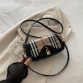 thumbnail image 1 of Bolso de mano francés de estilo nicho, popular este año, con un solo hombro, bandolera cuadrada pequeña con diseño a cuadros en contraste, bolso de mujer con cierre retro sencillo., 1 of 5