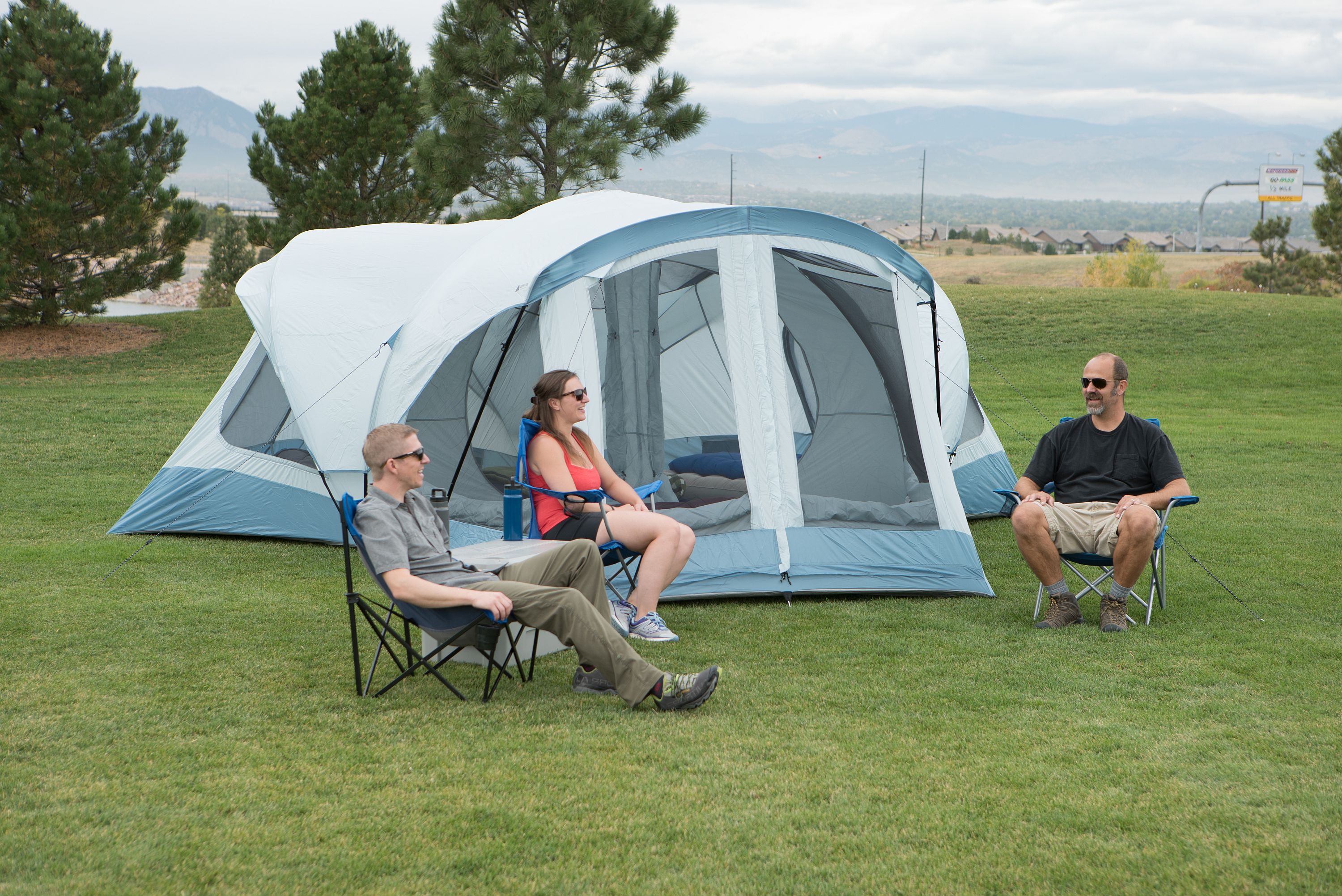 Ozark Trail 14-Person 18 ft. x 18 ft. Family Tent, with 3 Doors - image 4 of 8