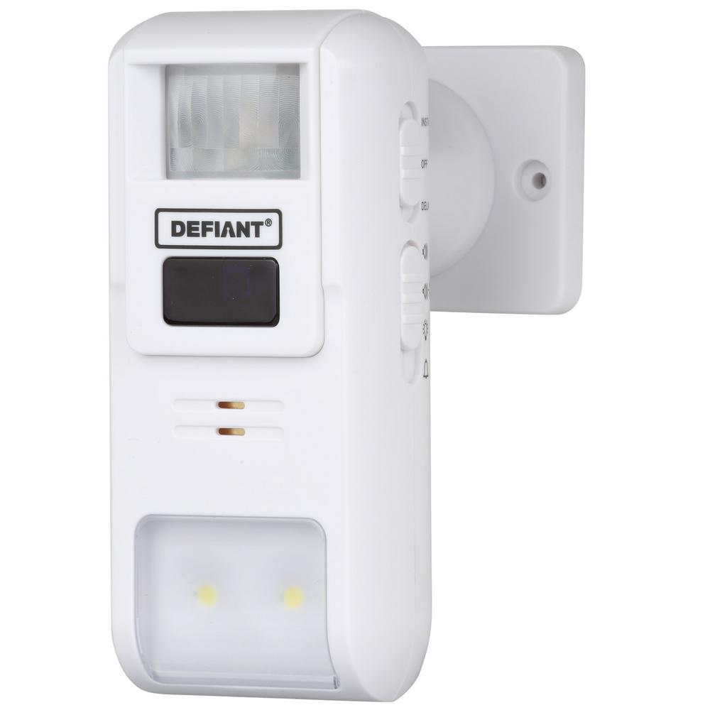Defiant Wireless Home Security Motion Sensing Alarm Kit With Remote SE