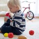 thumbnail image 3 of Agitador de frutas de plástico para niños, instrumentos musicales para bebés, manzanas de imitación, maracas para bebés, modelos de frutas falsas, manzanas decorativas para la decoración del hogar, 3 of 7