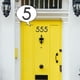 thumbnail image 4 of Números de acrílico 5 "Superficie negra mate moderna Simple para la dirección de la calle Tienda Decoración para hogar Puerta de plana 5 Macarena Números de casa flotante, 4 of 7