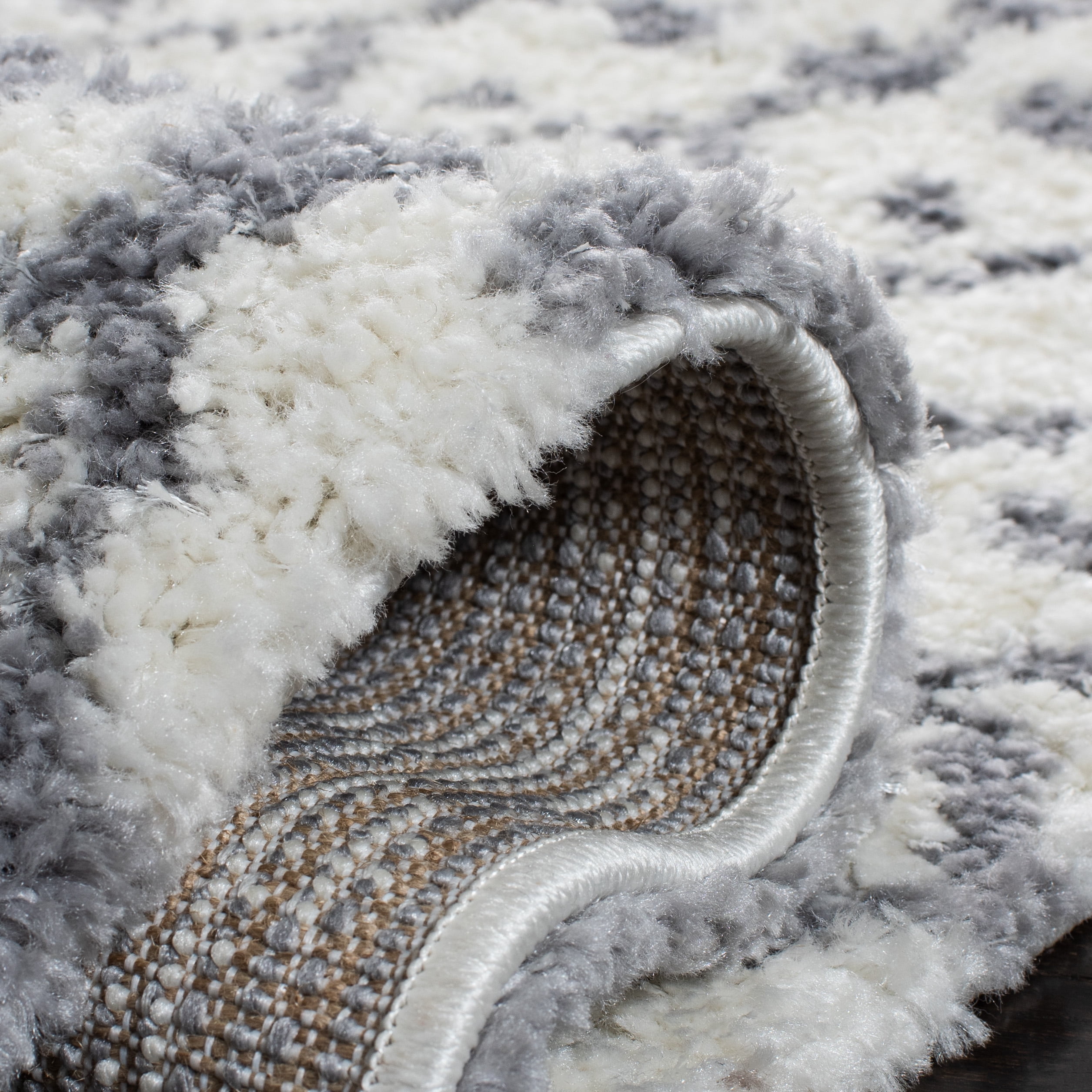 SAFAVIEH Berber Fringe Erin Aztec Shag Area Rug, Cream/Dark Gray, 6'7" x 6'7" Square