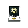 thumbnail image 1 of Collar: Medalla con el escudo imperial mandaloriano de STAR WARS, 1 of 7