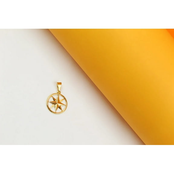Outlined Compass Star Medallion Pendant For 18K Gold Filled