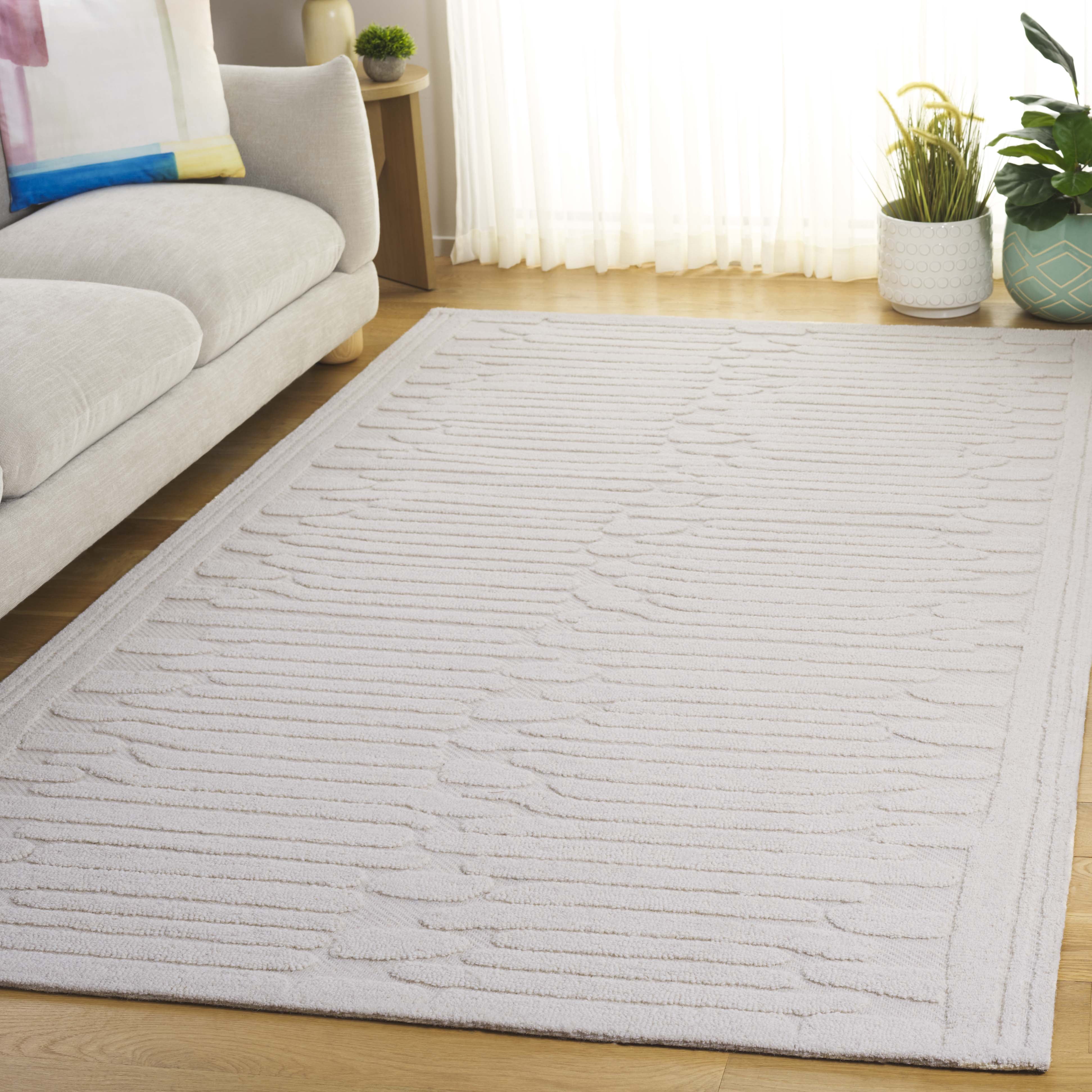 SAFAVIEH Chatham Westley Solid Area Rug, Ivory, 6' x 9'