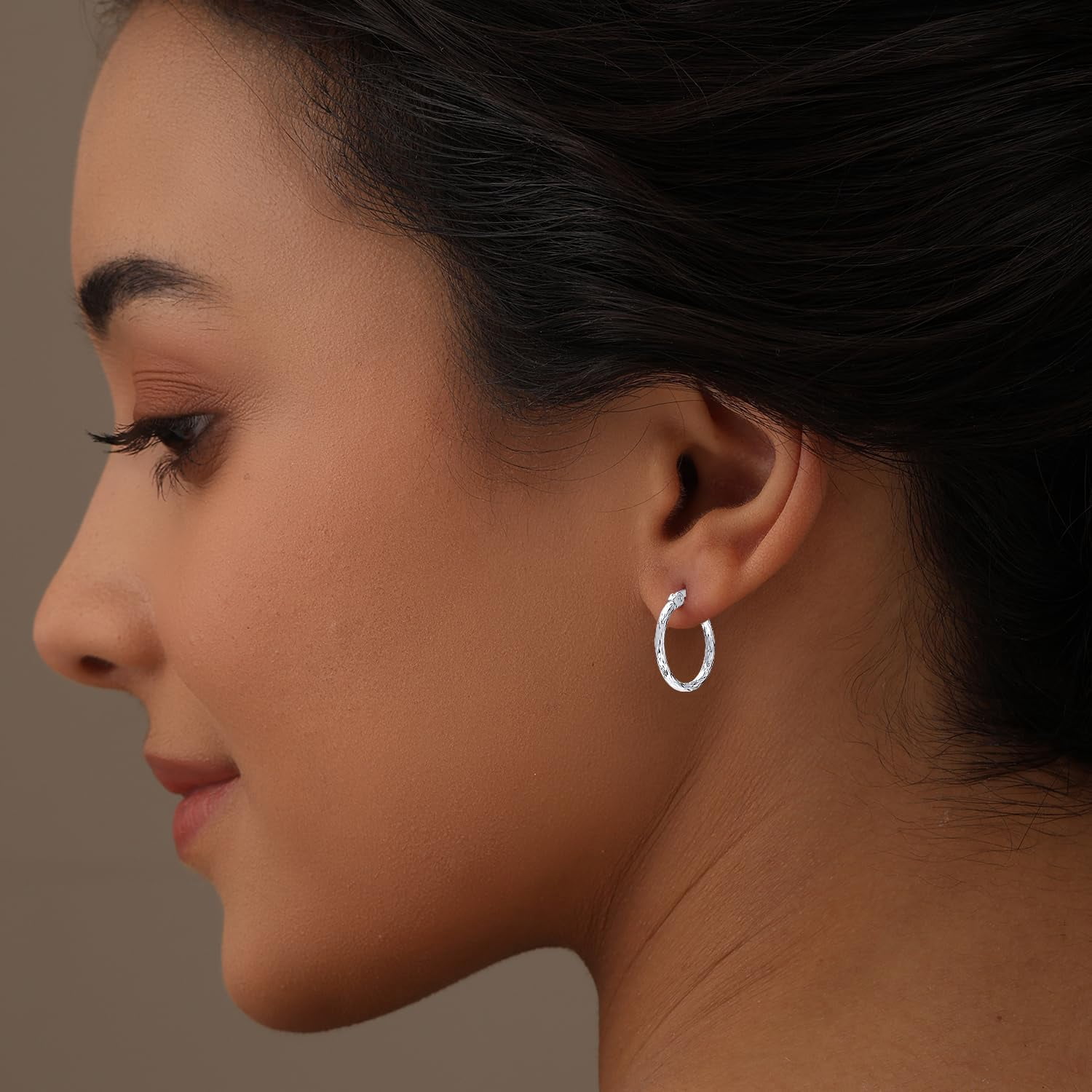 LeCalla 925 Sterling Silver Texture Hoop Earrings for Women | Small Classic Diamond-Cut Textured Hoop Earring | Womens Click-Top Earring Hoops 15MM