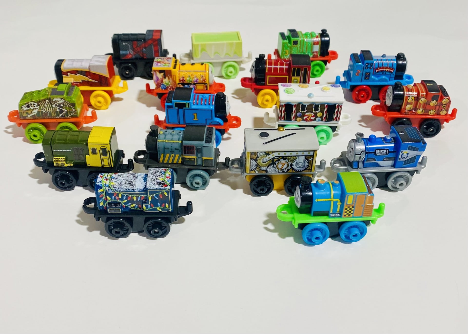 Fisher-Price Thomas & Friends Minis (Engines) Blind Bags Gift Set Party Bundle - 6 Pack