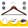 thumbnail image 3 of Perchas de madera Quality Hangers nogal con gancho cromado, paquete de 30, 3 of 8