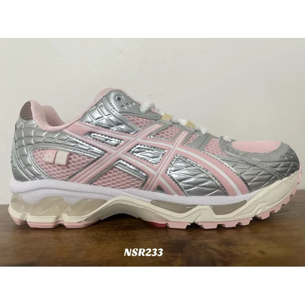 ASICS GEL-NIMBUS 10.1 VANDYTHEPINK x ATMOS STRAWBERRY CREAM 1203A865-702 SZ 8.5