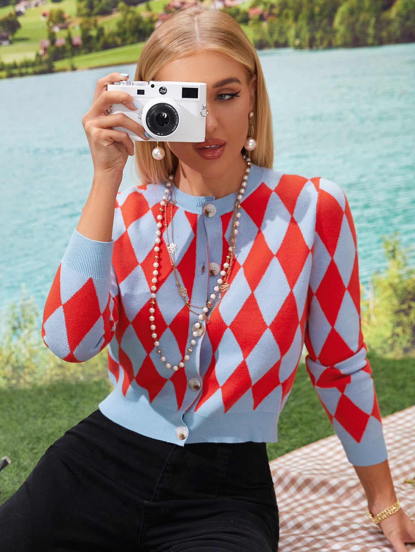 Women's Argyle Pattern Button Up 