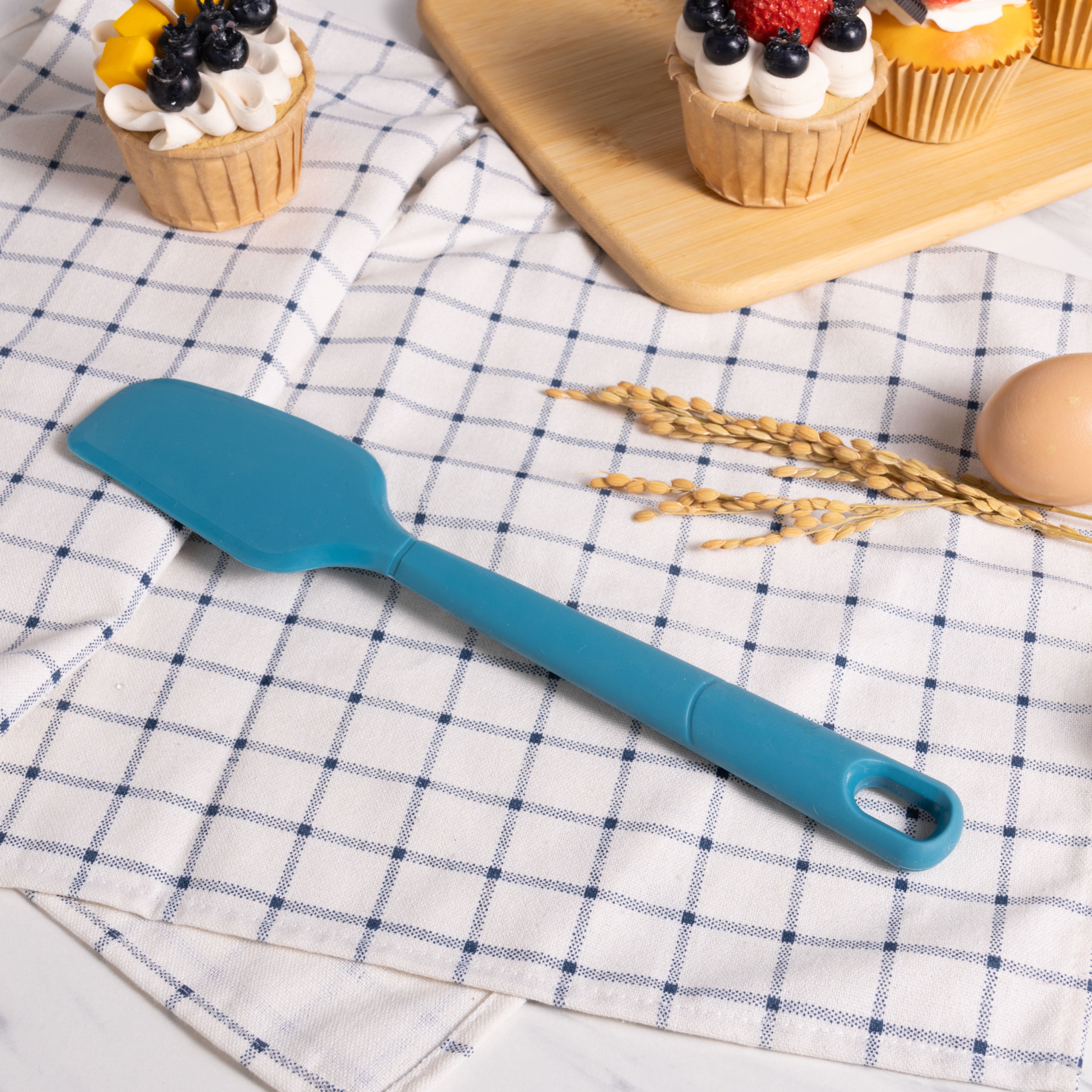 Mainstays Silicone Food- Grade Blue 10.55" L Kitchen Spatula