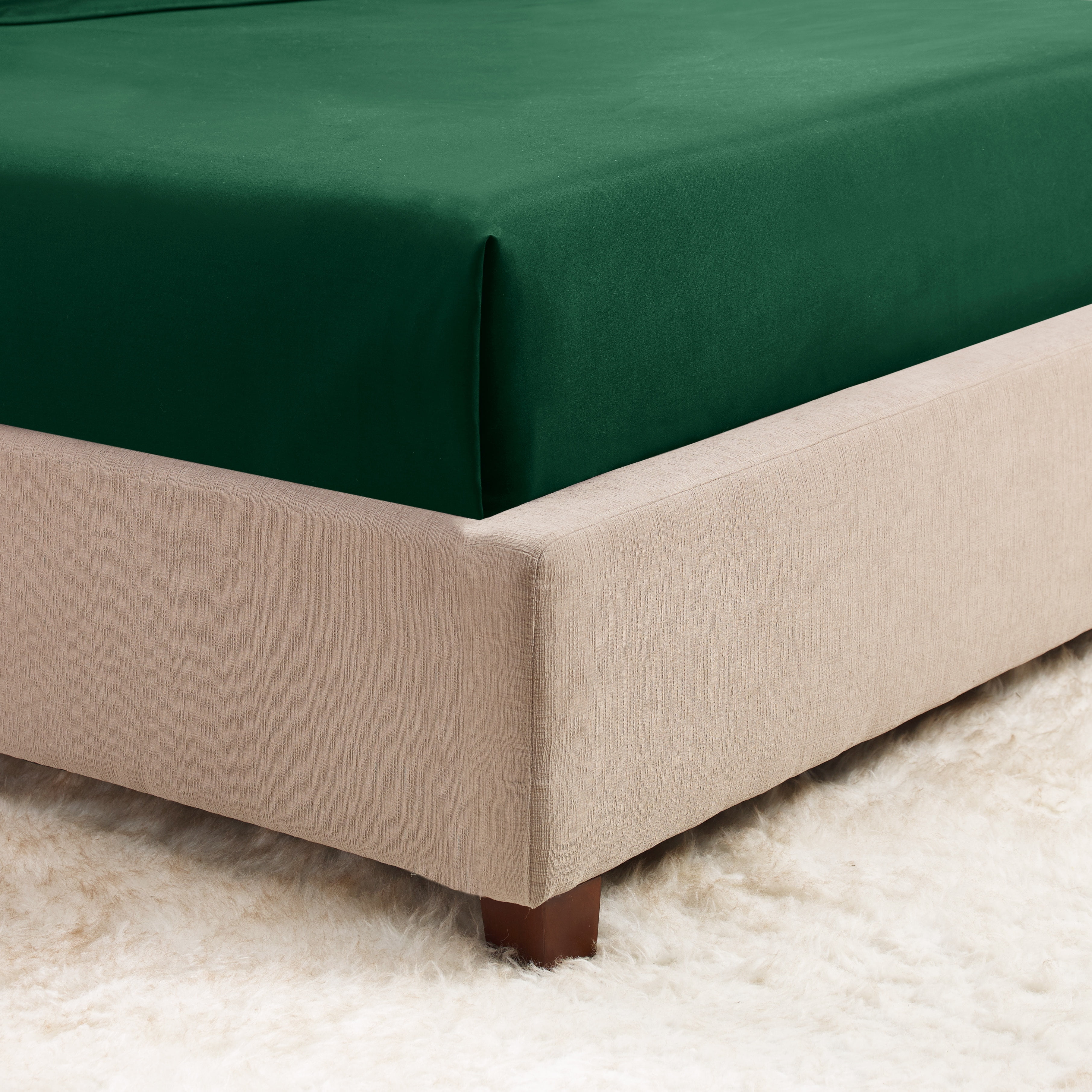 Hearth & Harbor Deep Pocket 3 Piece Solid Bed Sheet Set, 1800 Thread Count Microfiber Sheets, Twin, Hunter Green