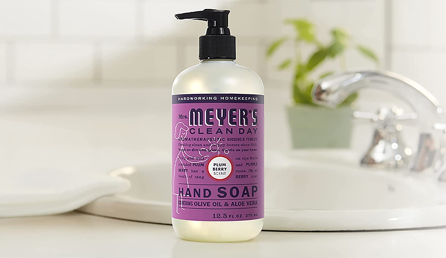 Mrs. Meyer’s Clean Day Liquid Hand Soap Variety Pack, 1 Rain Water Scent Hand Soap, 1 Oat Blossom Scent Hand Soap, 1 Plum Berry Scent Hand Soap, 12.5 FL OZ (3 CT)
