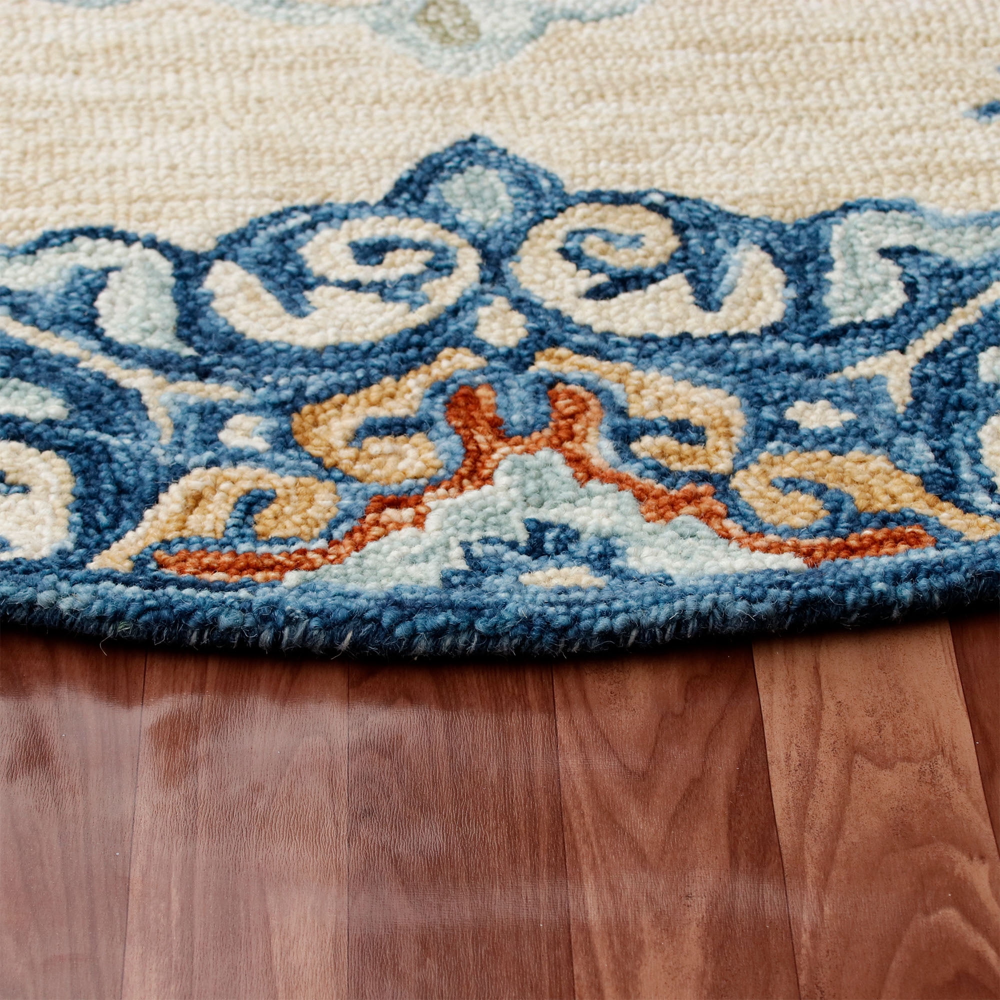 Elm & Oak Clio 3' Round Beige/Blue Medallion Handmade Wool Indoor Area Rug