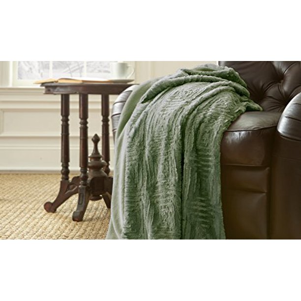 Luxury faux fur throws Elm Green