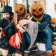 thumbnail image 4 of Cubierta de cabeza de calabaza de Halloween NikouMX disfraz de calabaza de látex espeluznante, 4 of 8