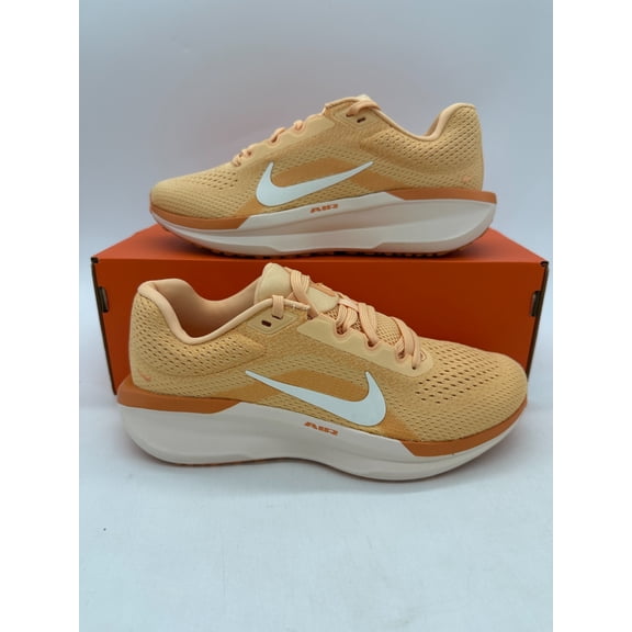 Nike Air Winflo 11 Women's Size 9.5 orange Running Athletic Shoes FJ9510 700