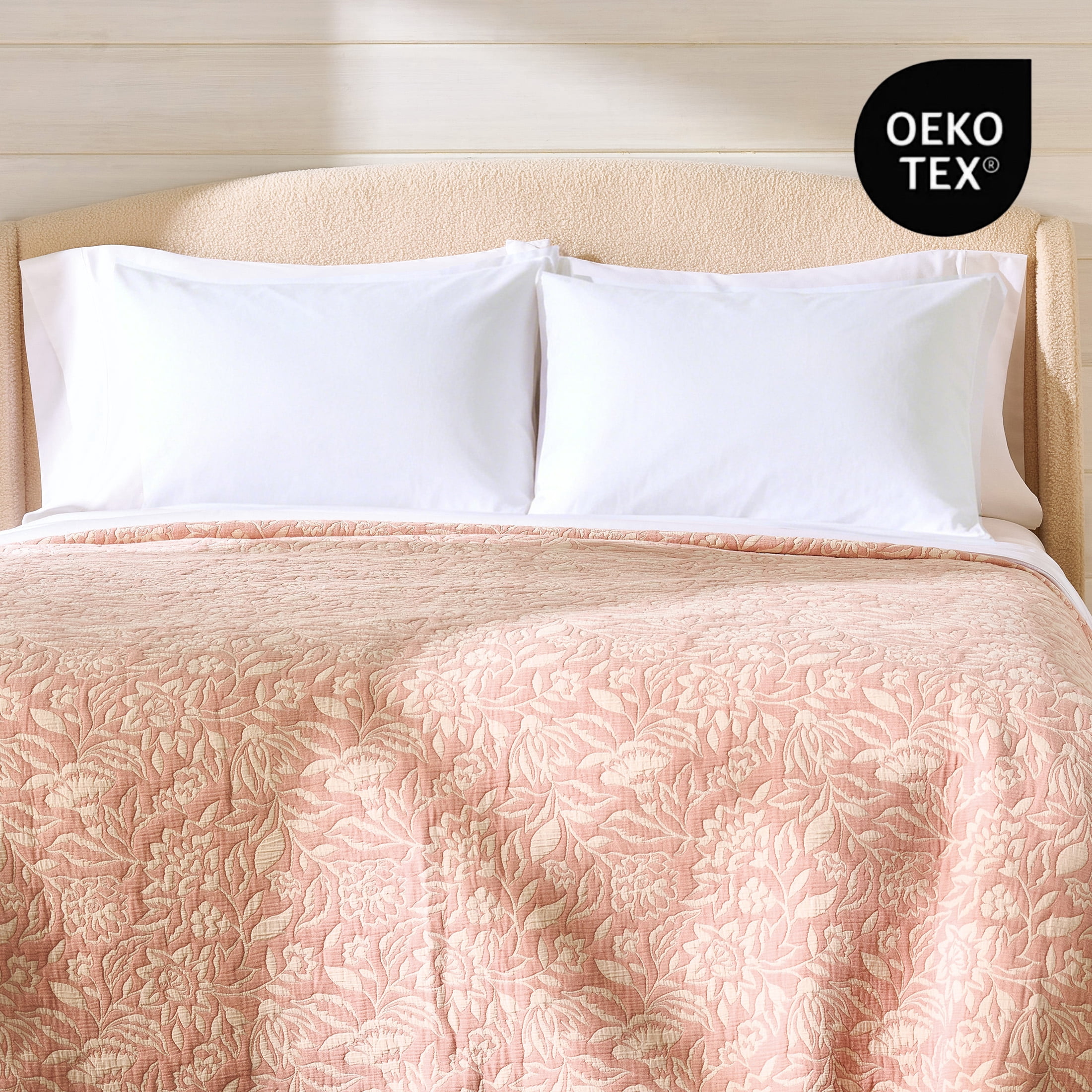 Better Homes & Gardens Floral Matelassé Quilt, King, Pink Rose Bedding