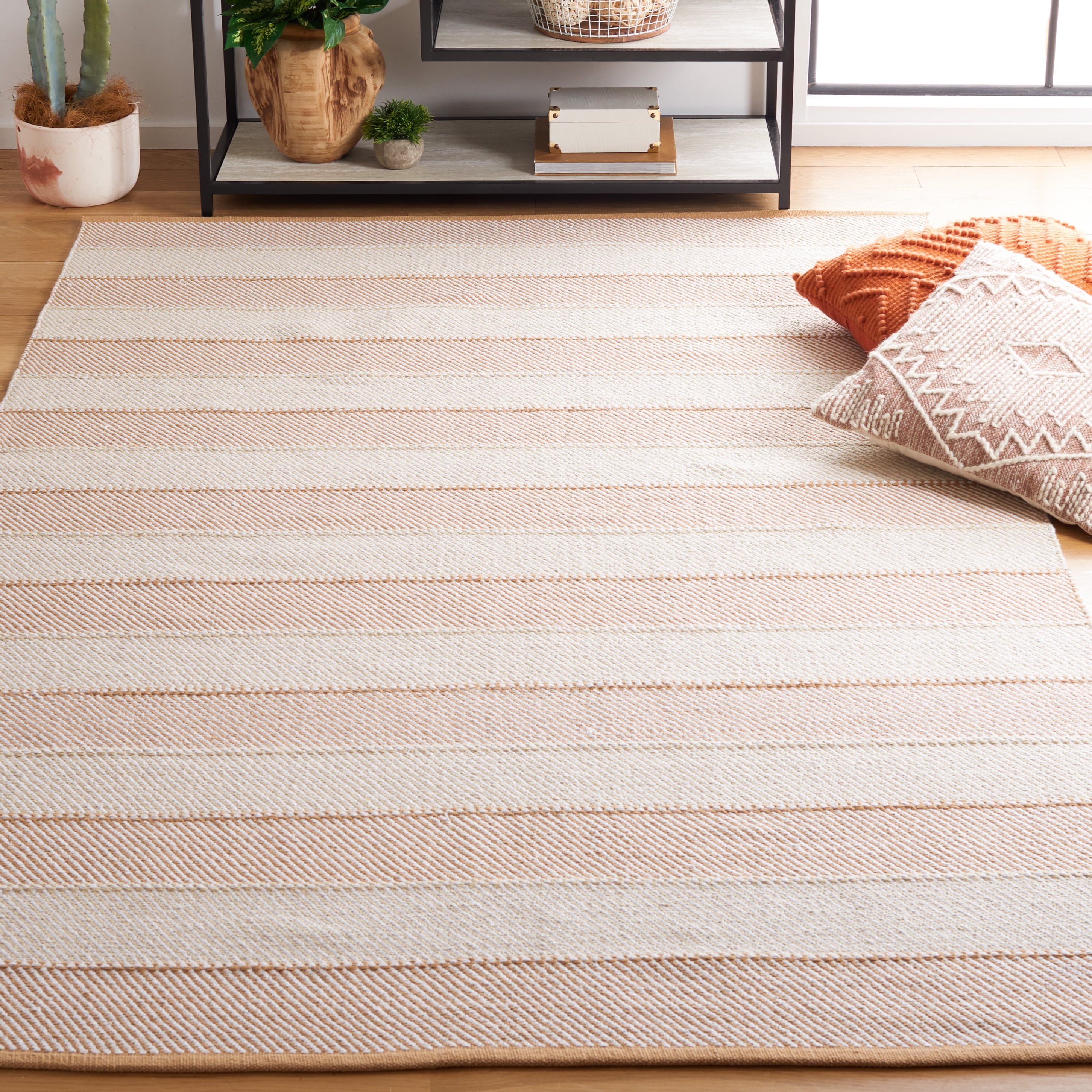 SAFAVIEH Striped Kilim Yadira Striped Cotton Area Rug, Beige/Gold, 5' x 8'