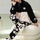 thumbnail image 5 of Conjunto de pijama de franela gruesa para Mujer, ropa de dormir de terciopelo con estampado de Panda y lunares, ropa de casa Kawaii, para invierno, 5 of 5
