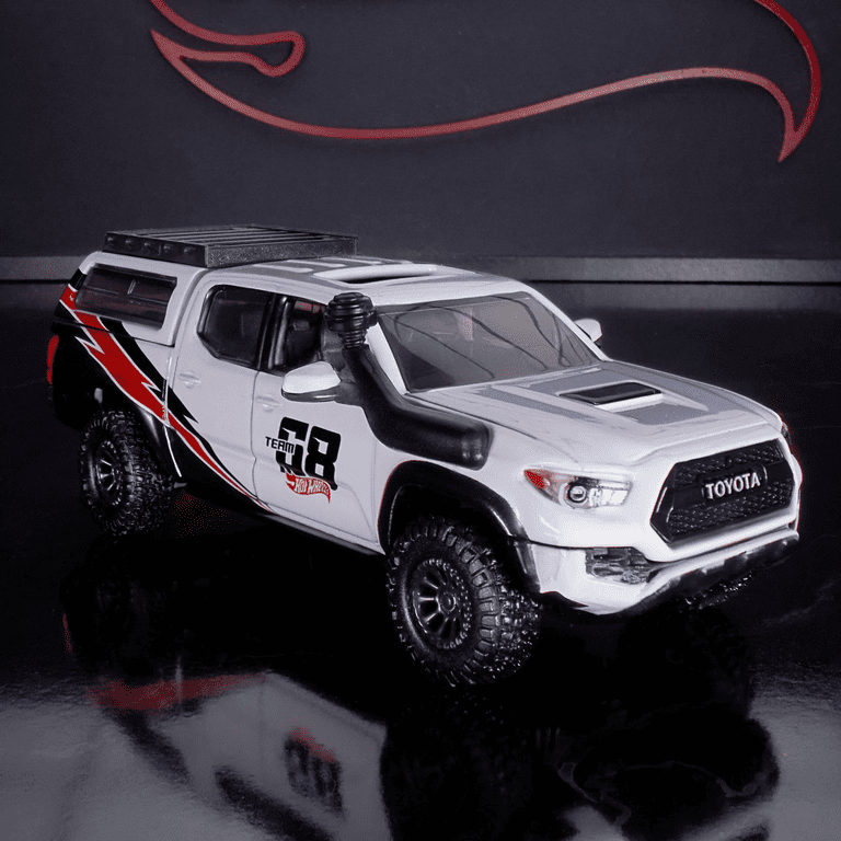 Hot Wheels Collectors Elite 64 Mod Shop '17 Toyota Tacoma