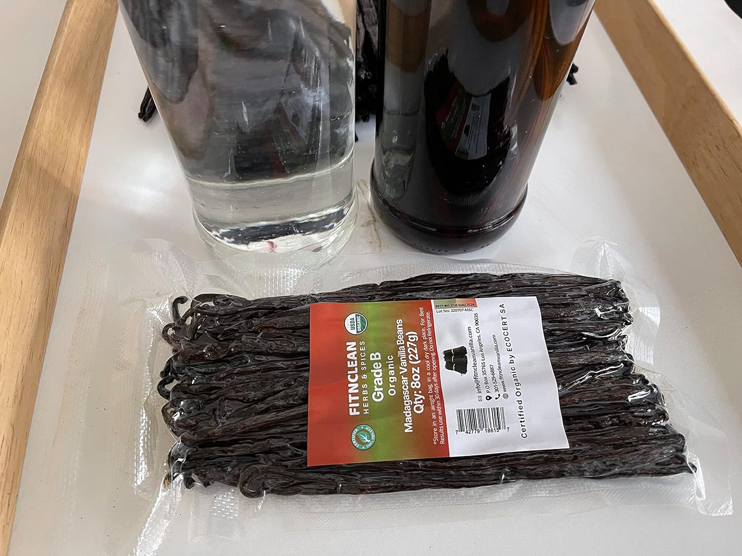 8oz Madagascar Organic Vanilla Beans Grade B for Extract. 6"-7" by FITNCLEAN VANILLA for Paste and Baking (1/2 Lb) Whole NON-GMO Pods. Certified USDA Organic