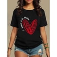 thumbnail image 1 of Camiseta informal de cuello redondo para mujer, estampada con un corazón rojo, cuello redondo y manga corta, lavable a máquina, ideal para todas las estaciones, estilo clásico, deportiva., 1 of 6