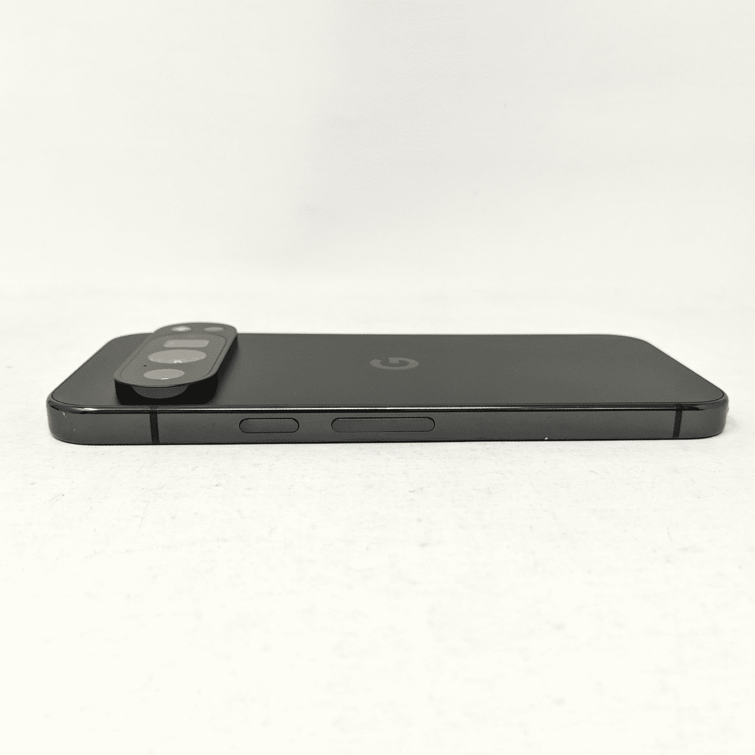 Google Pixel 9 Pro 5G 128GB AT&T GR83Y 6.3" 16GB RAM Smartphone - Obsidian (Good)