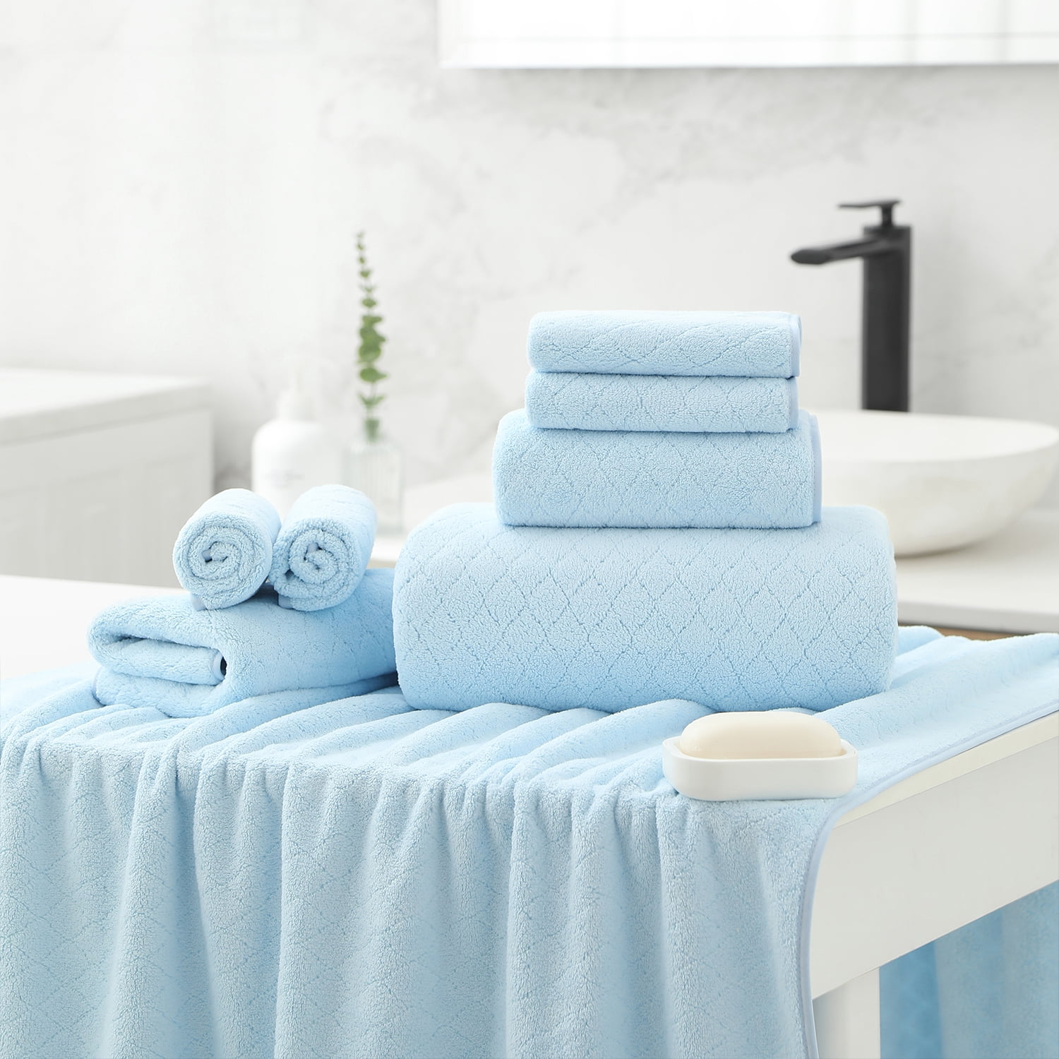 Beartech 4 Pack Microfiber Bath Towels Set - Soft Bathroom Towels,Lightweight Towels Highly Absorbent Family Towels, Quick Dry & Less Lint Shower towels for Hotel, Spa-Blue