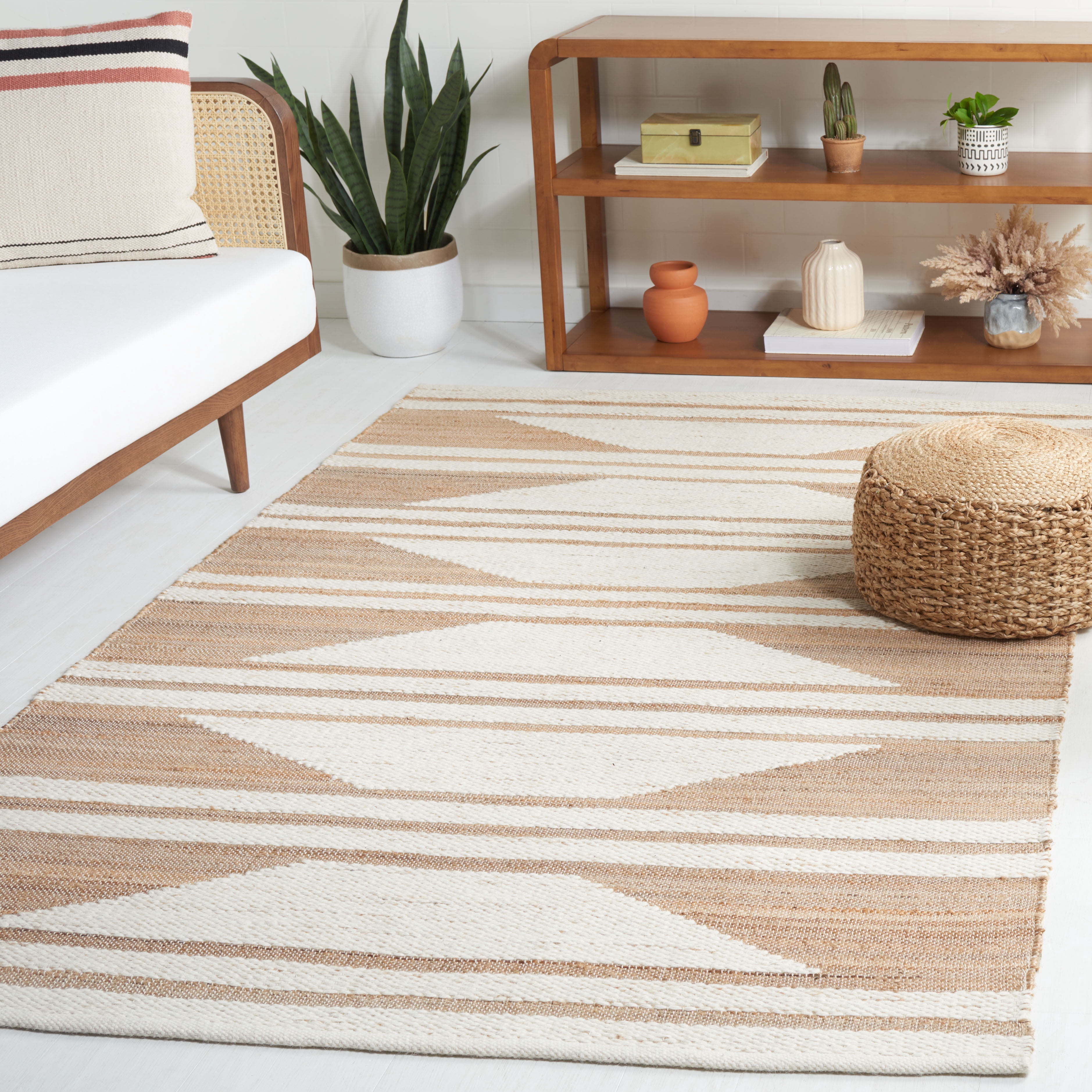SAFAVIEH Natural Fiber Dina Geometric Area Rug, Natural/Ivory, 6' x 9'
