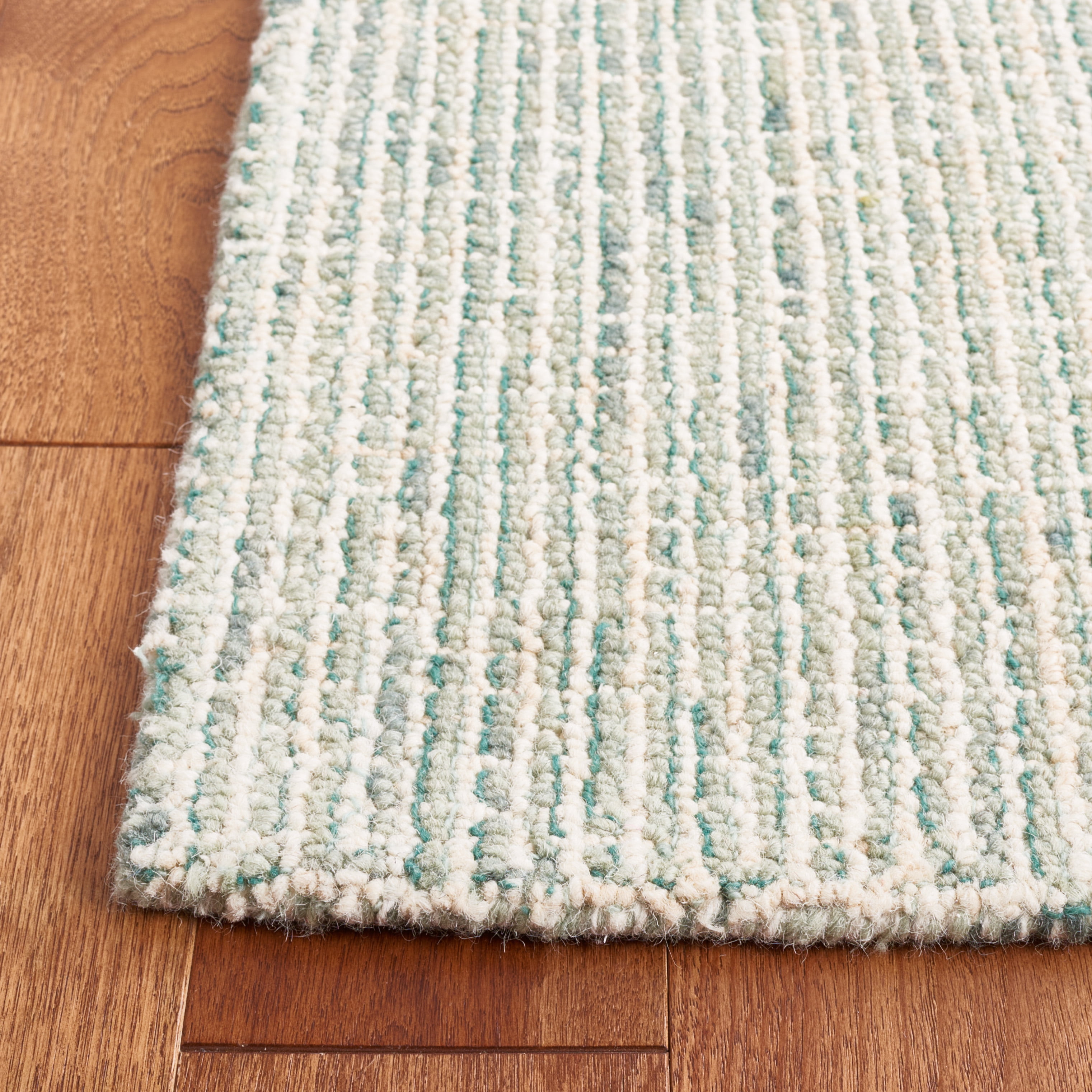 SAFAVIEH Abstract Corine Striped Area Rug, Green/Ivory, 4' x 4' Square