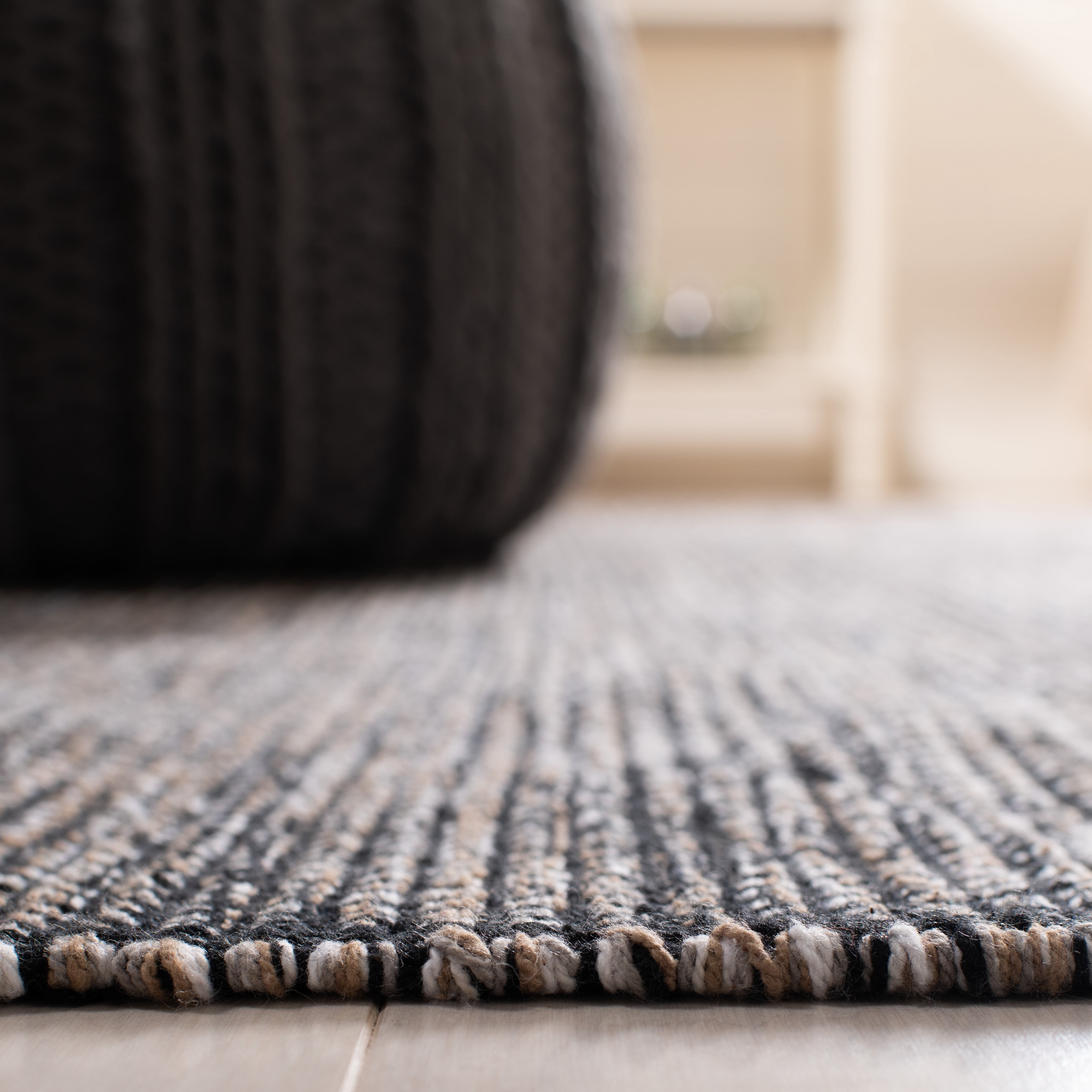 SAFAVIEH Montauk Kelsey Distressed Cotton Runner Rug, Beige/Ivory, 2'3" x 9'