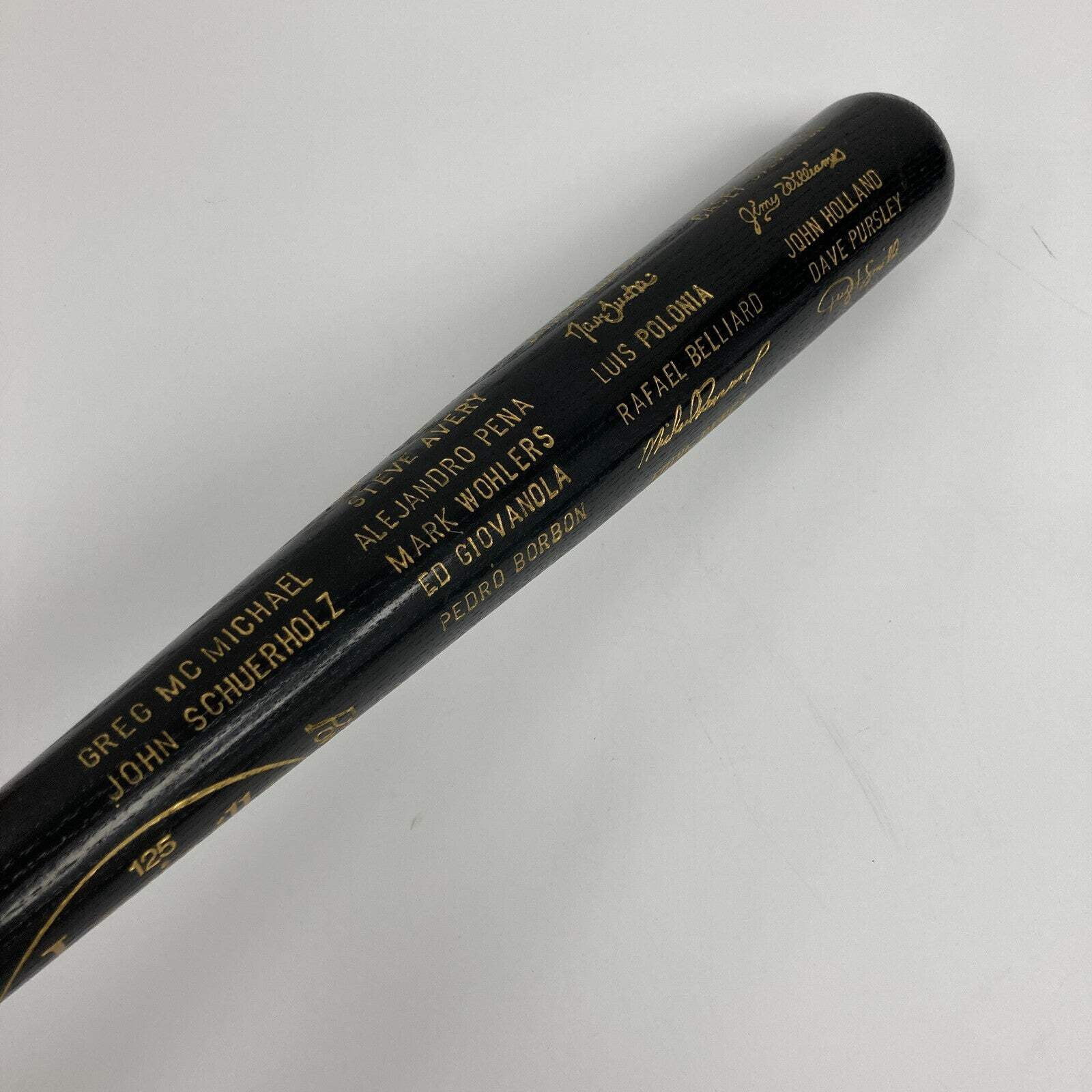 1995 Atlanta Braves World Series Champs Team Presentation Bat