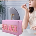 thumbnail image 4 of Bolsa de maquillaje con letras grandes de Preppy Patch, de piel sintética con letras de fieltro, resistente al agua y portátil, 4 of 5