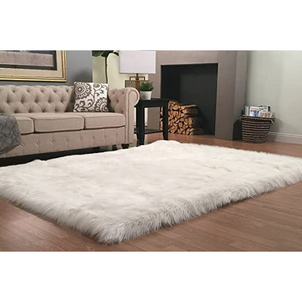LAMBZY Lena Collection Faux Sheepskin Super Soft Hypoallergenic Square