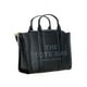 thumbnail image 2 of The Tote  Marc  Jacobs  Traveler piel color negro Mediana, 2 of 6