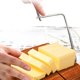 thumbnail image 3 of Tabla de rebanar de queso arbolado, madera con rebanador incorporado, acacia Afortunado Sencillez, 3 of 5