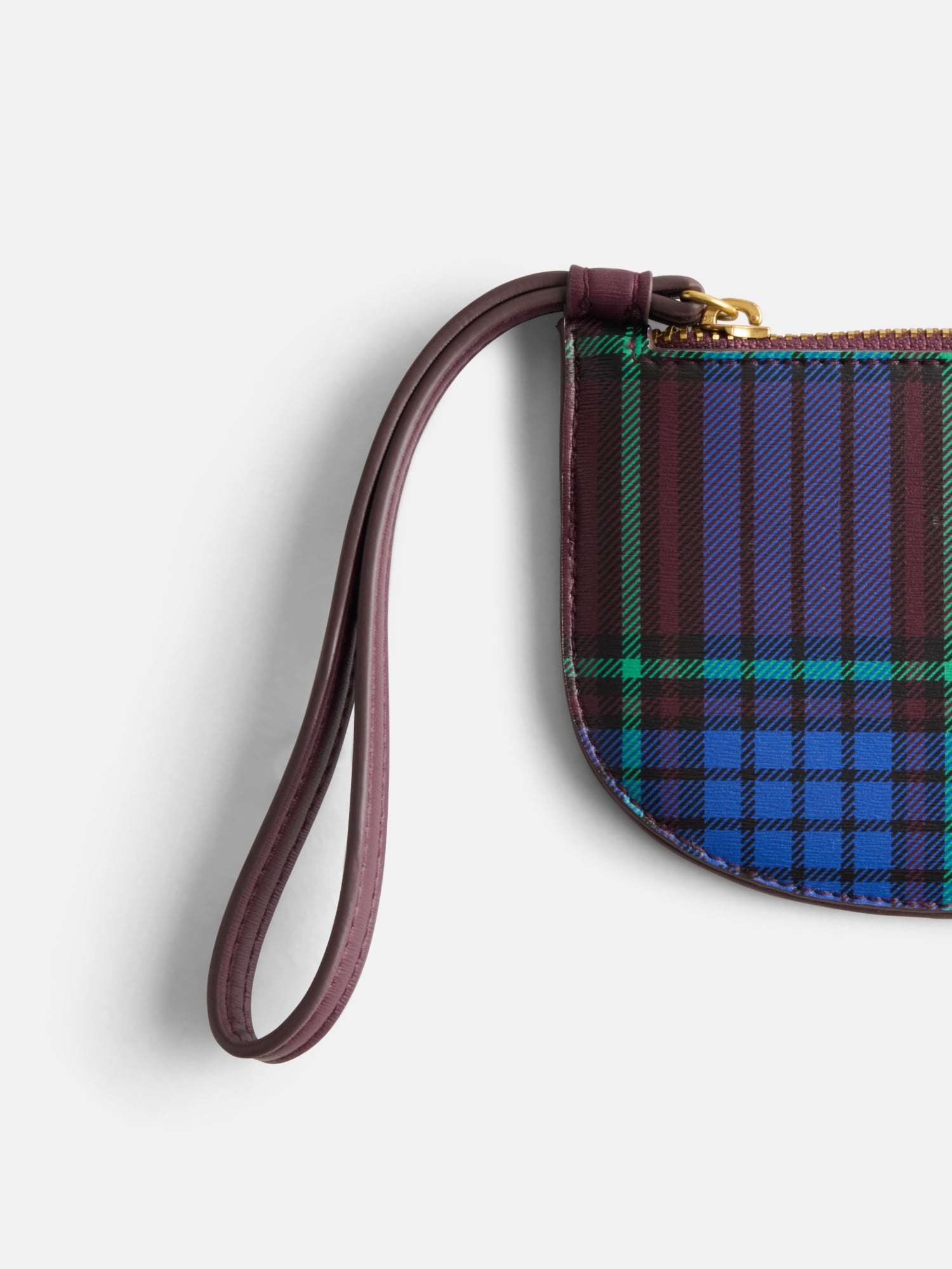 Free Assembly Women's Wristlet Wallet, Merlot Wine